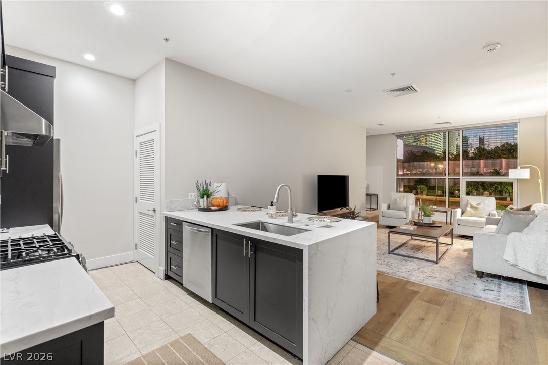 4585 Dean Martin Drive 204