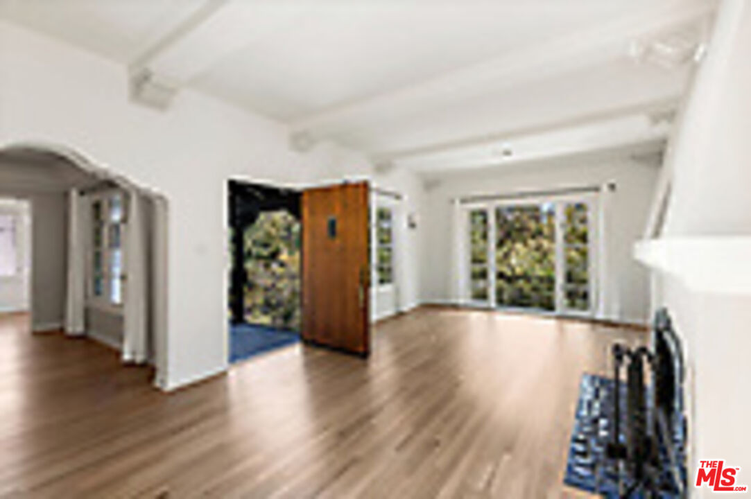 815 N Harper Ave