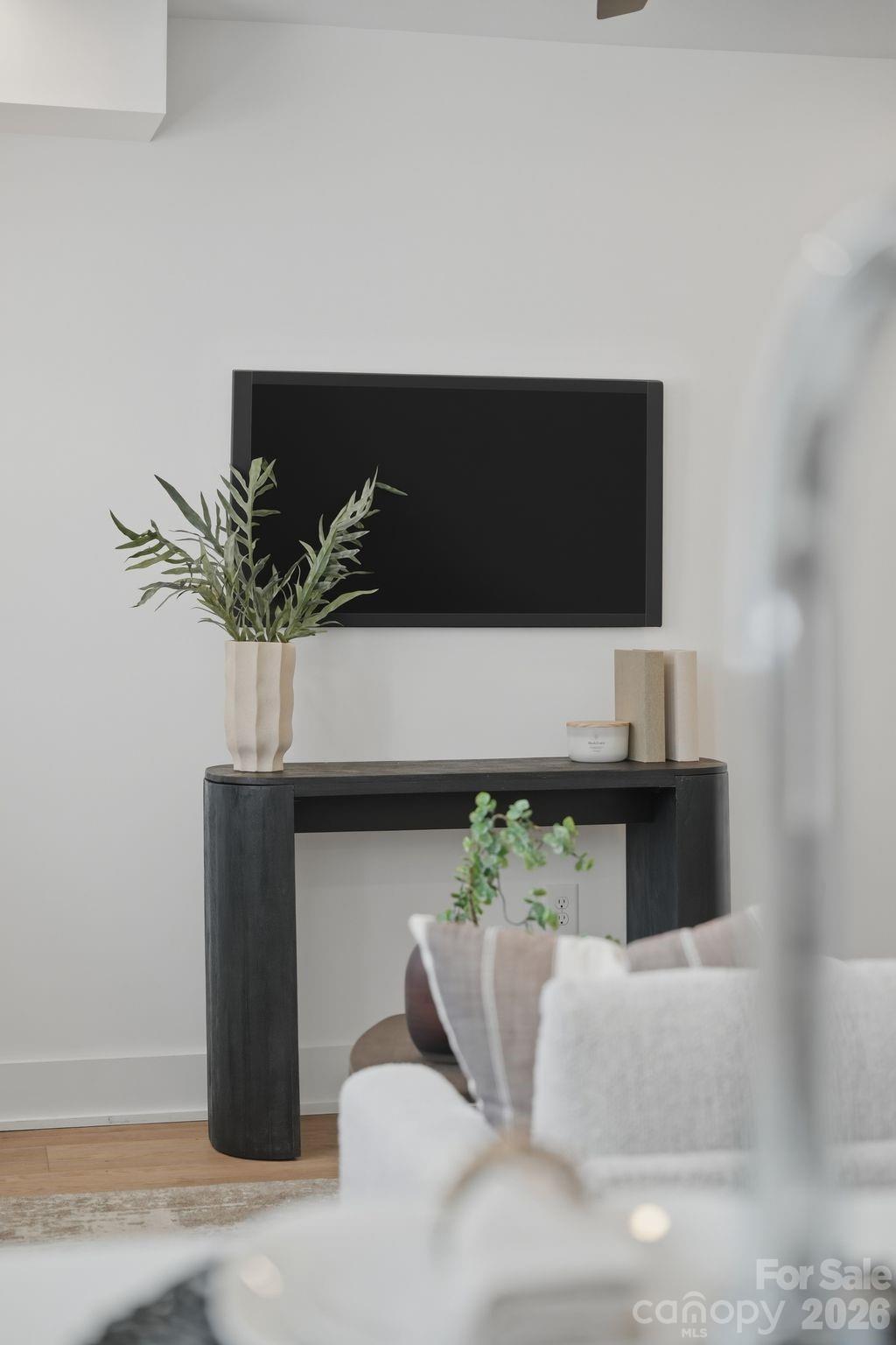 201 Grandin Road Unit: 5