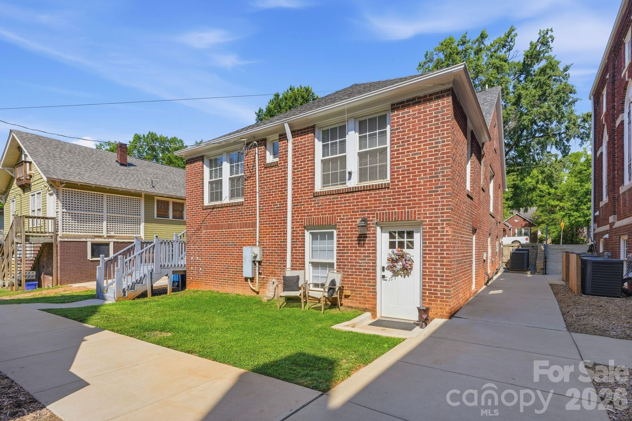 205 Grandin Road