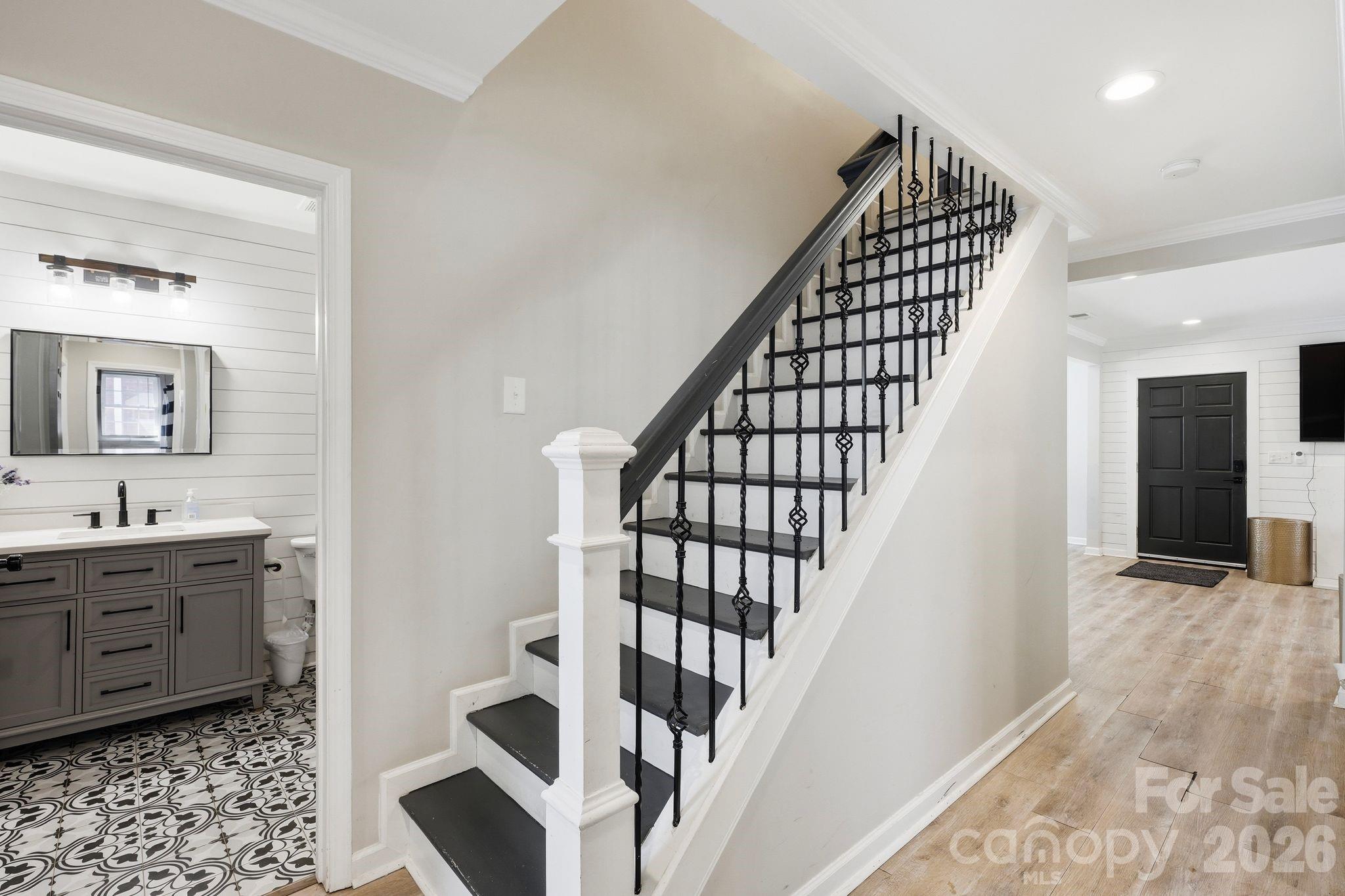 205 Grandin Road