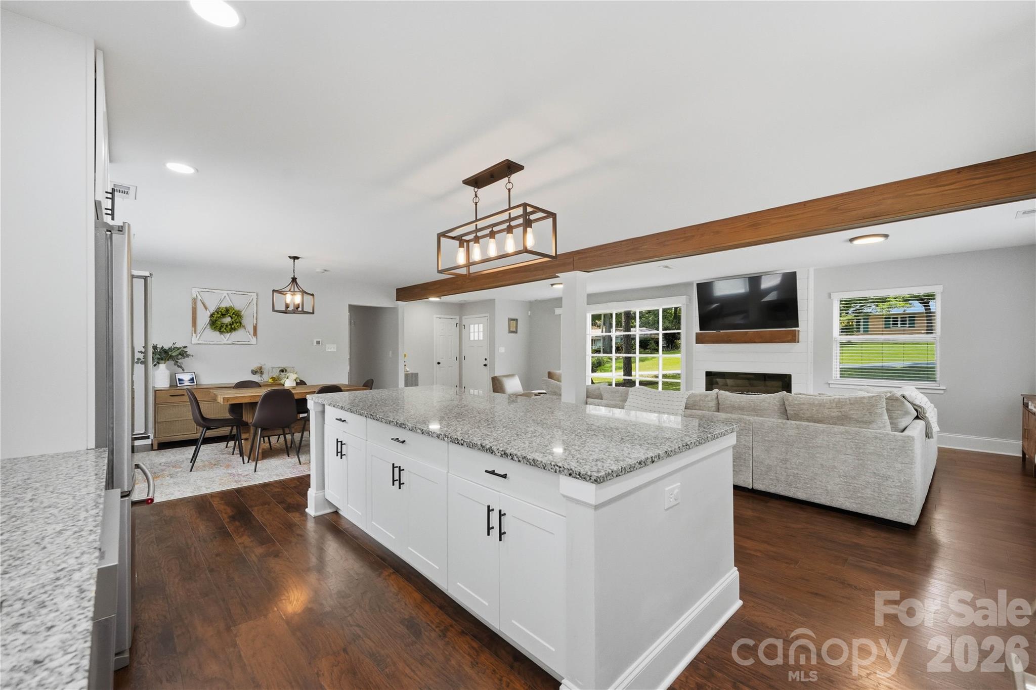 1301 Manchester Lane