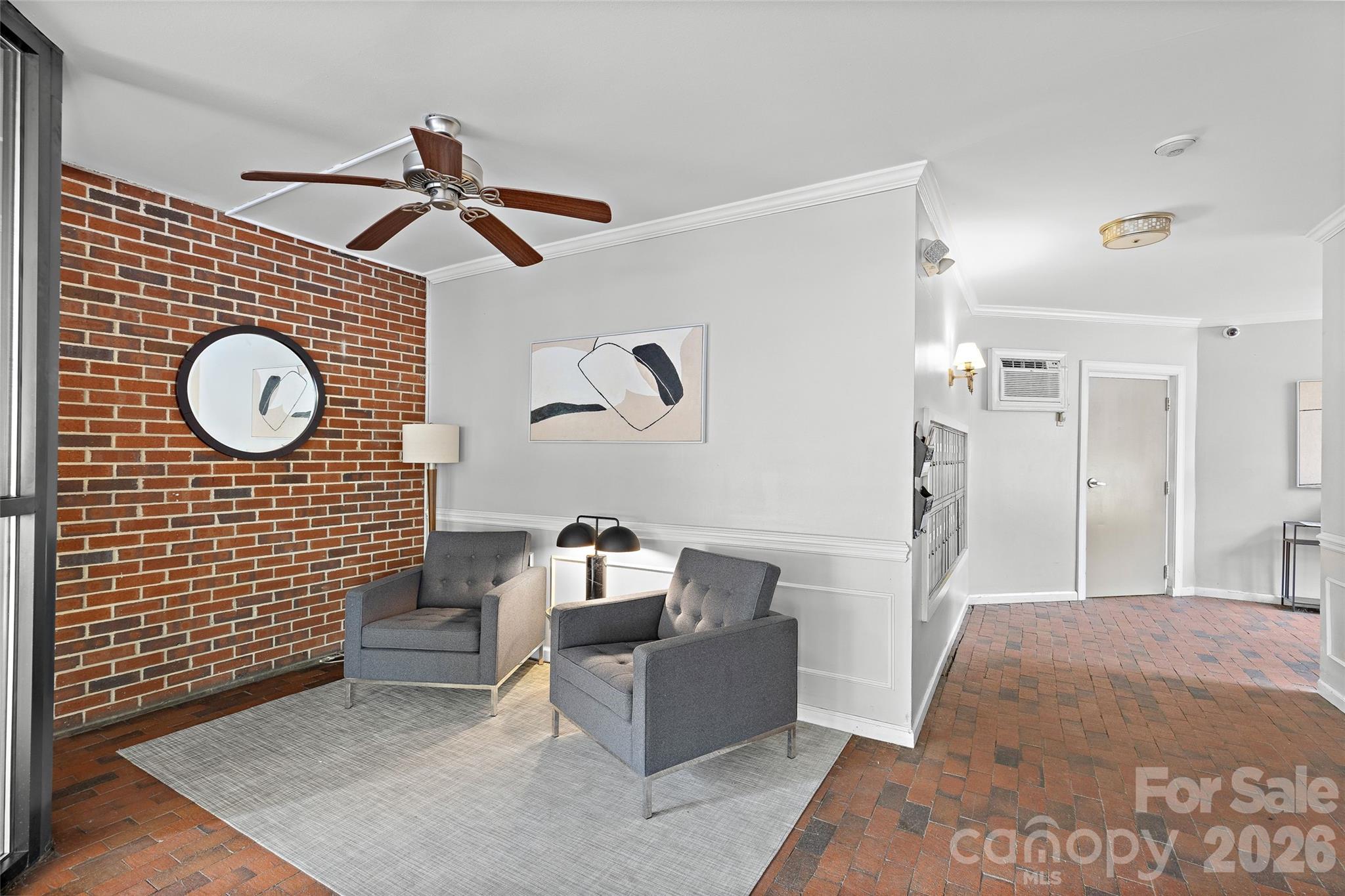 224 N Poplar Street Unit: 22