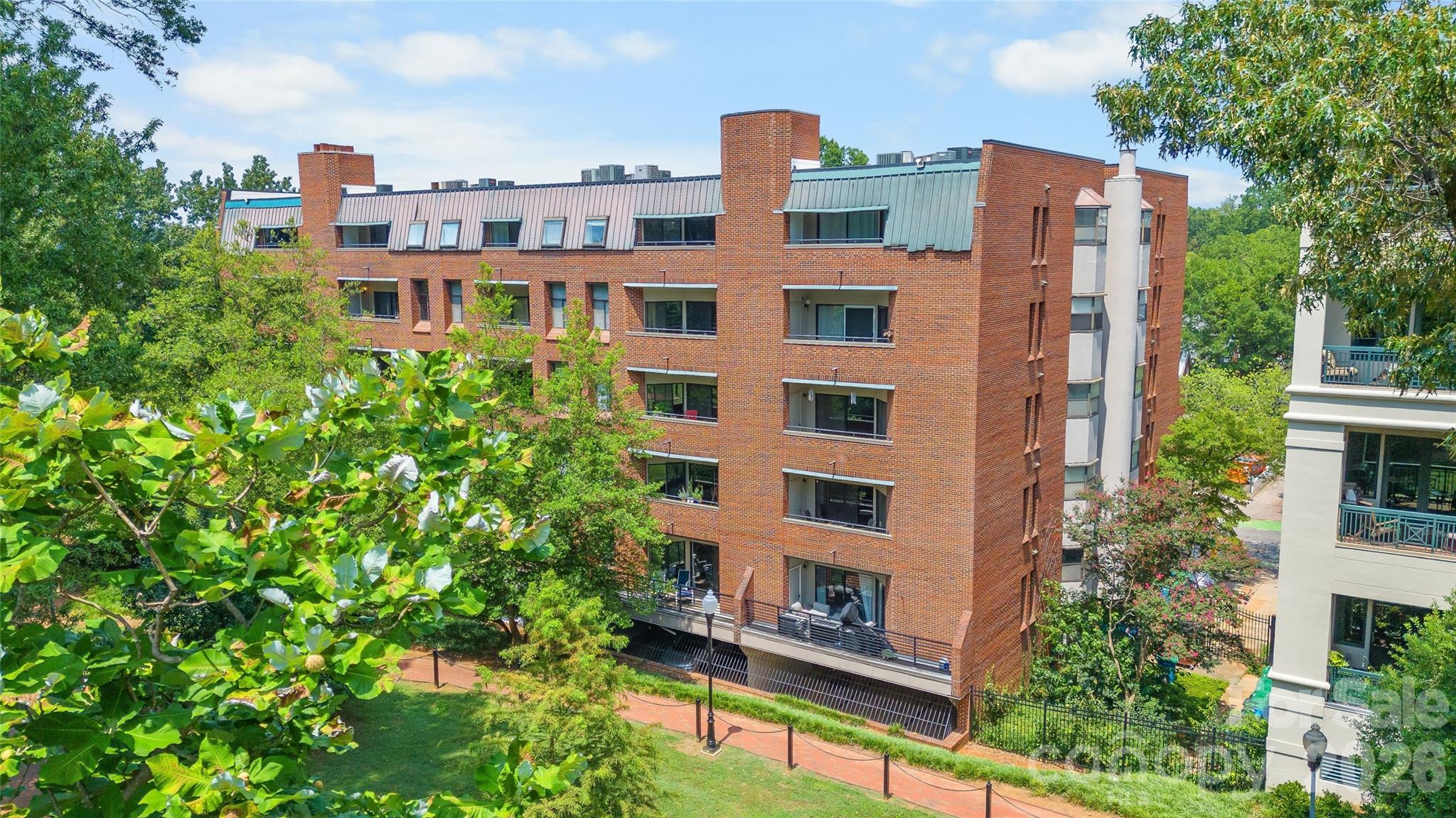 224 N Poplar Street Unit: 22