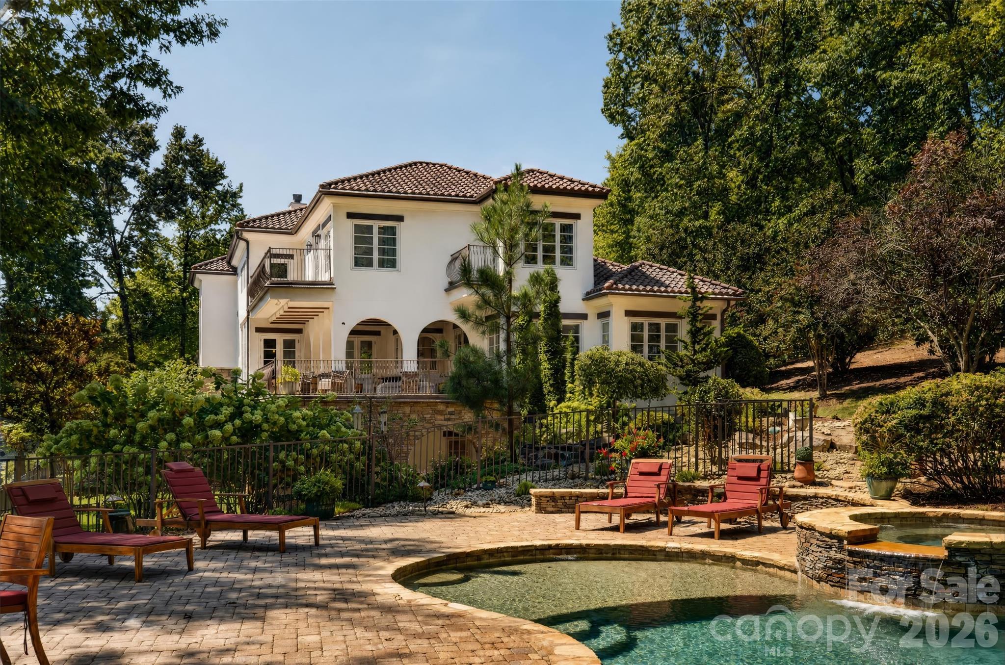 9184 Greenwood Road