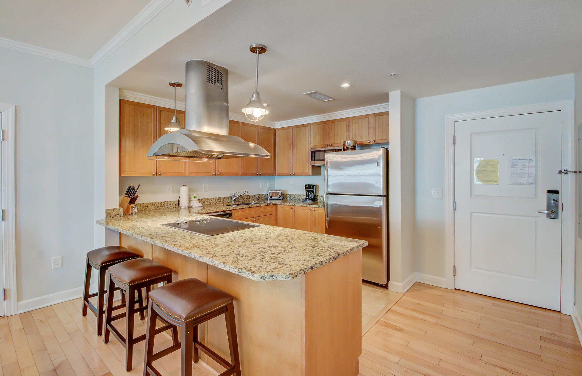 5802 Palmetto Drive Unit: B-304