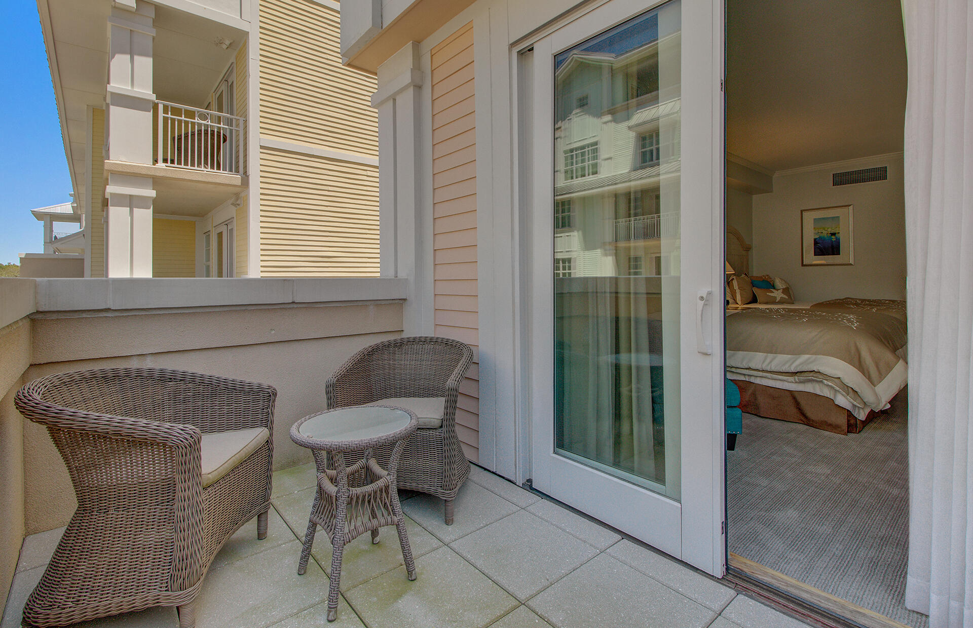 5802 Palmetto Drive Unit: B-304