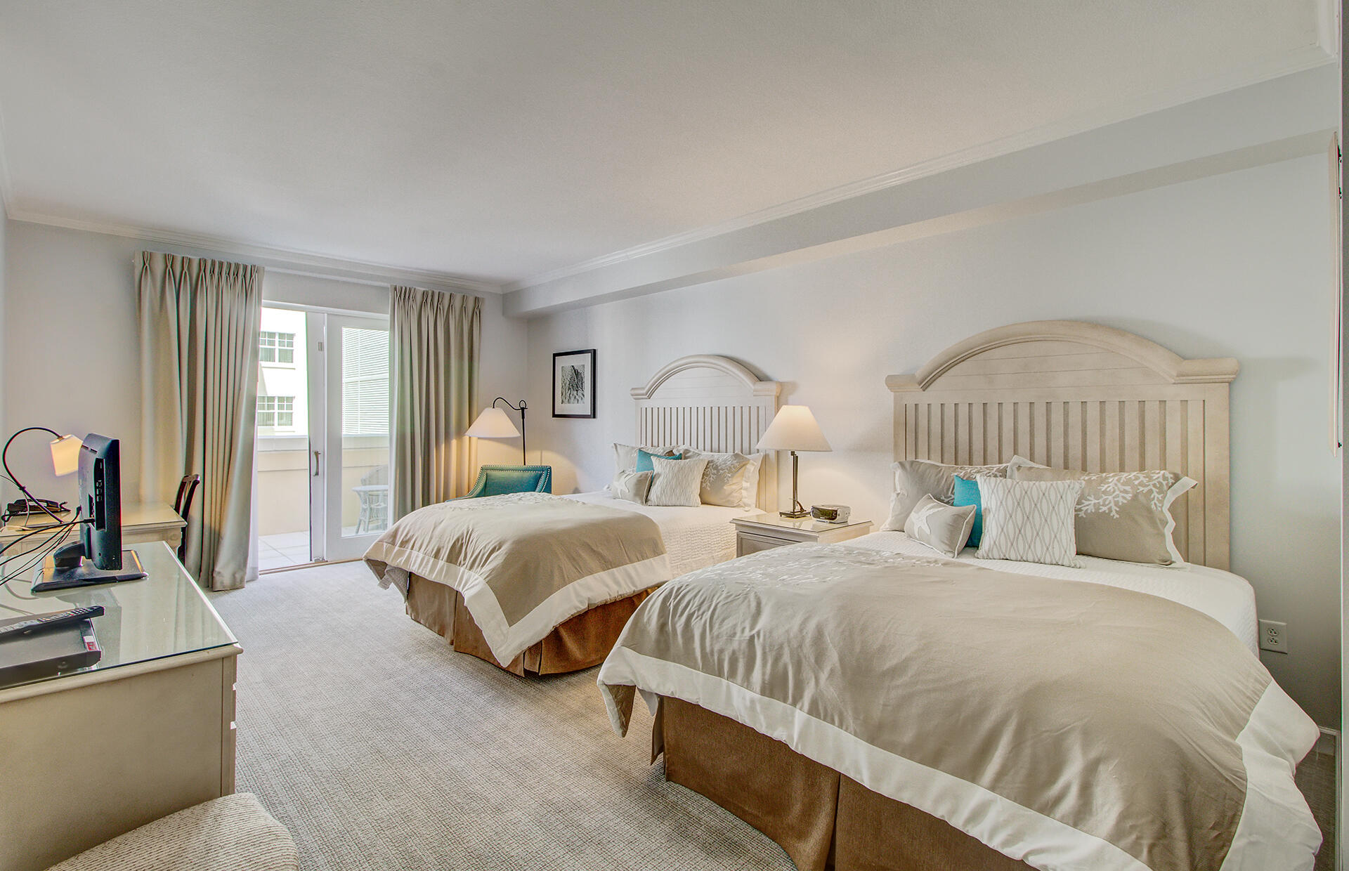 5802 Palmetto Drive Unit: B-304