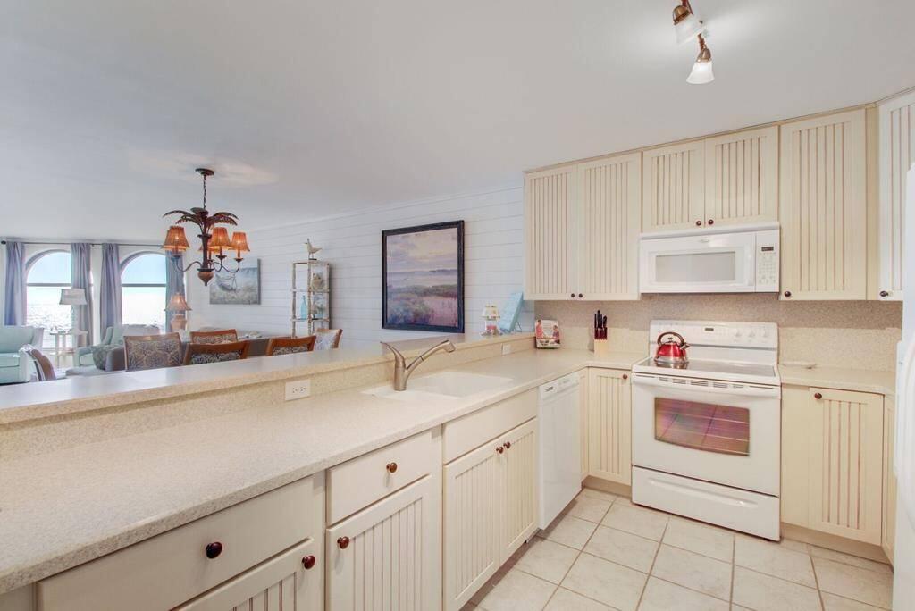 9002 Palmetto Drive Unit: 312