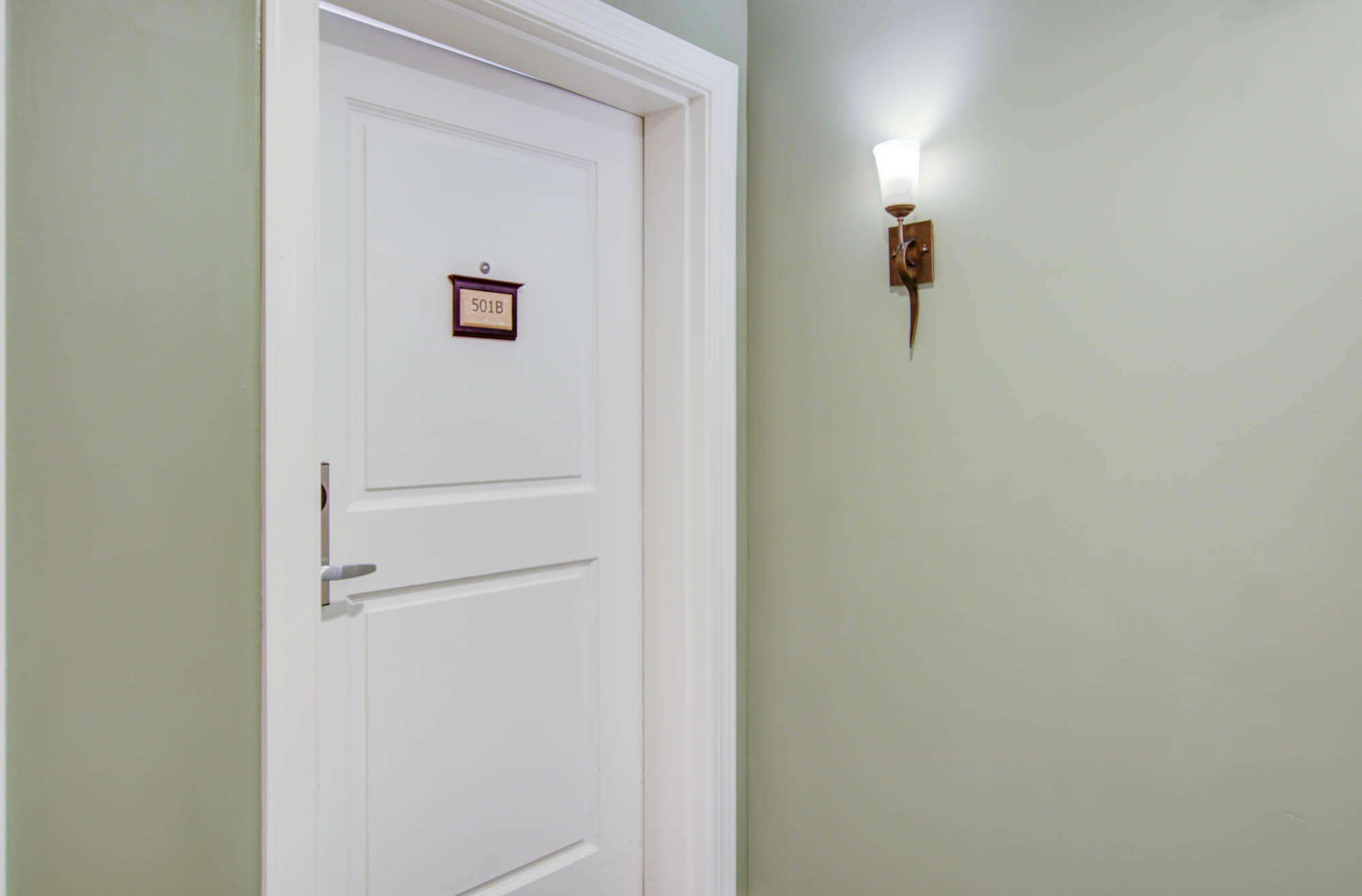 5802 Palmetto Drive Unit: B-501