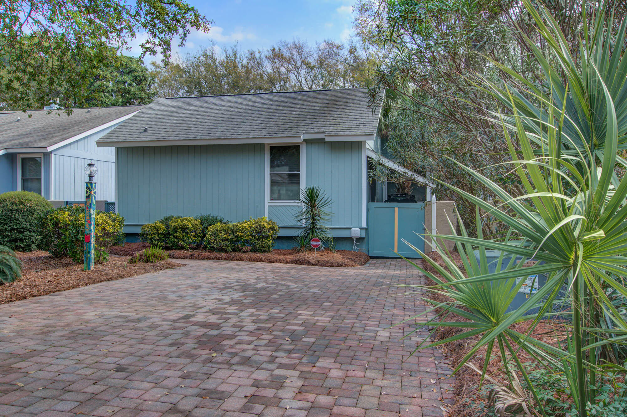 4 Lake Village Lane