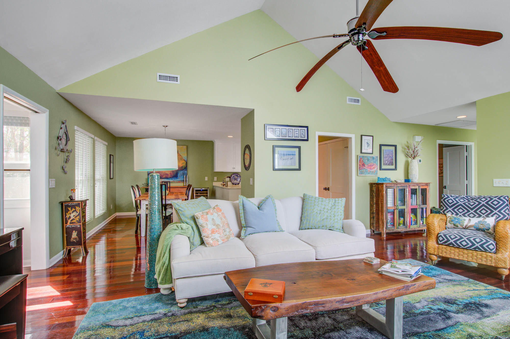 4 Lake Village Lane