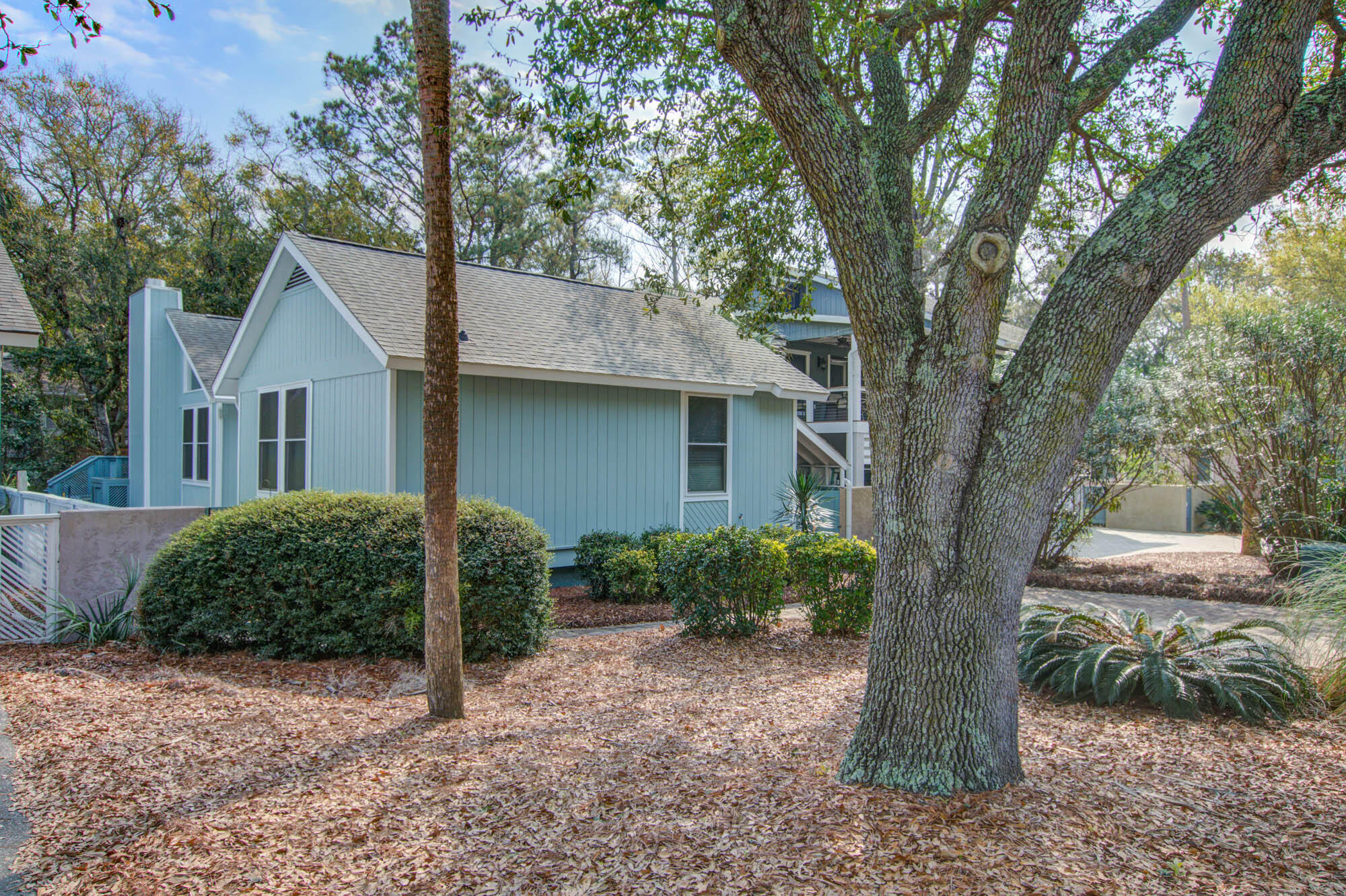 4 Lake Village Lane