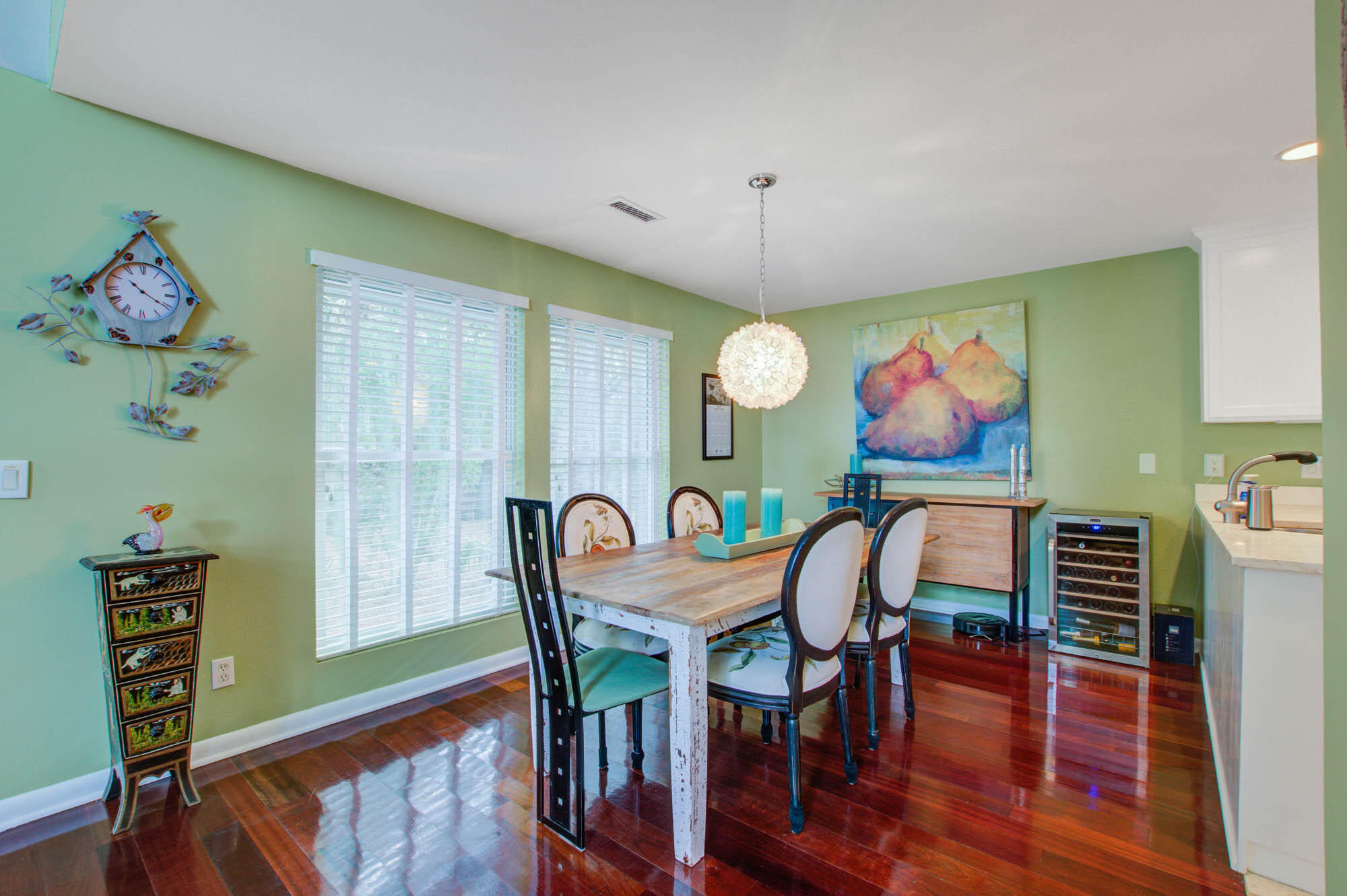 4 Lake Village Lane
