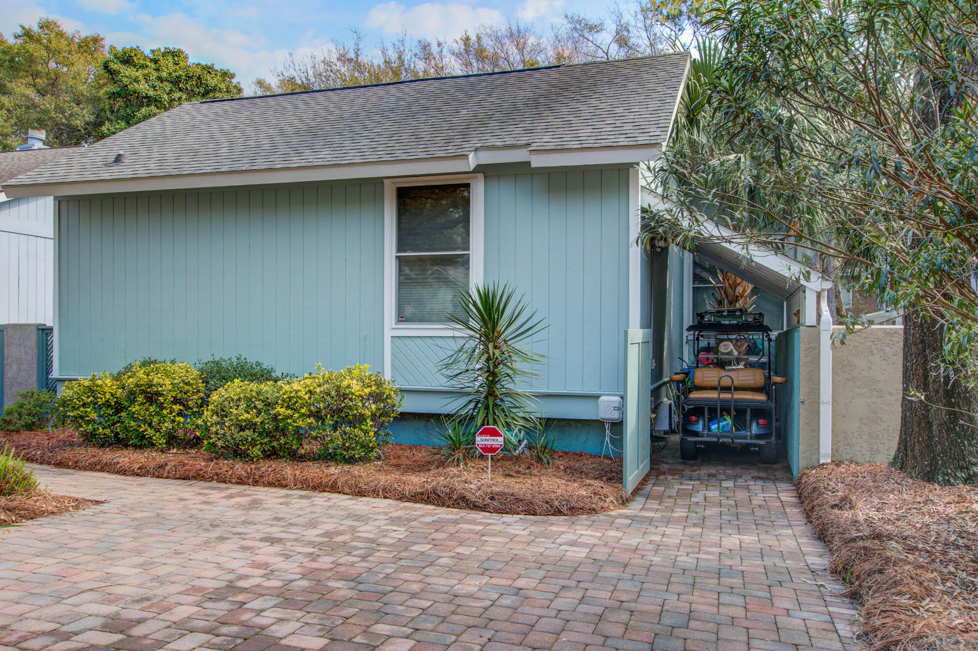 4 Lake Village Lane