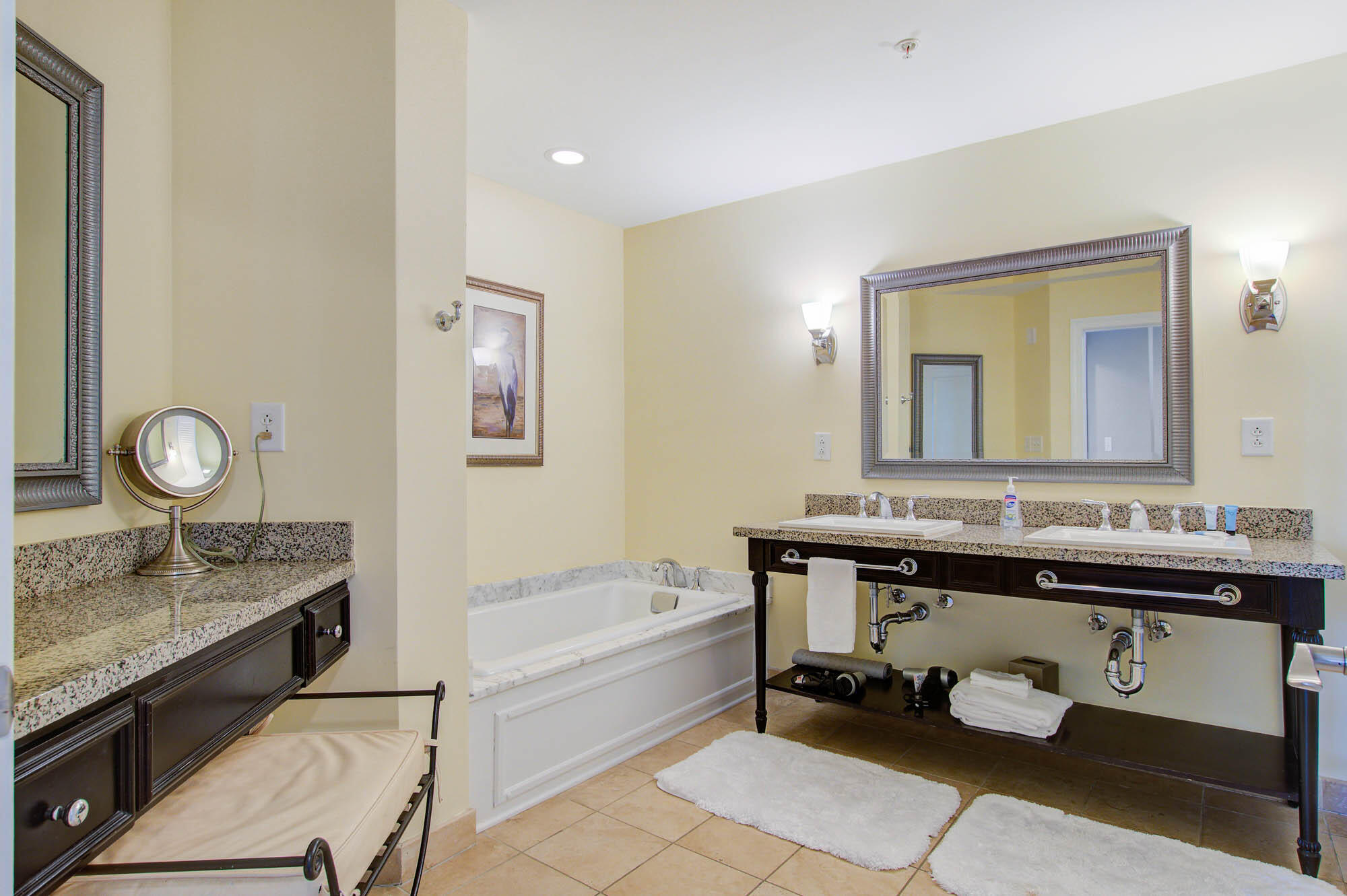 5802 Palmetto Drive Unit: B-502