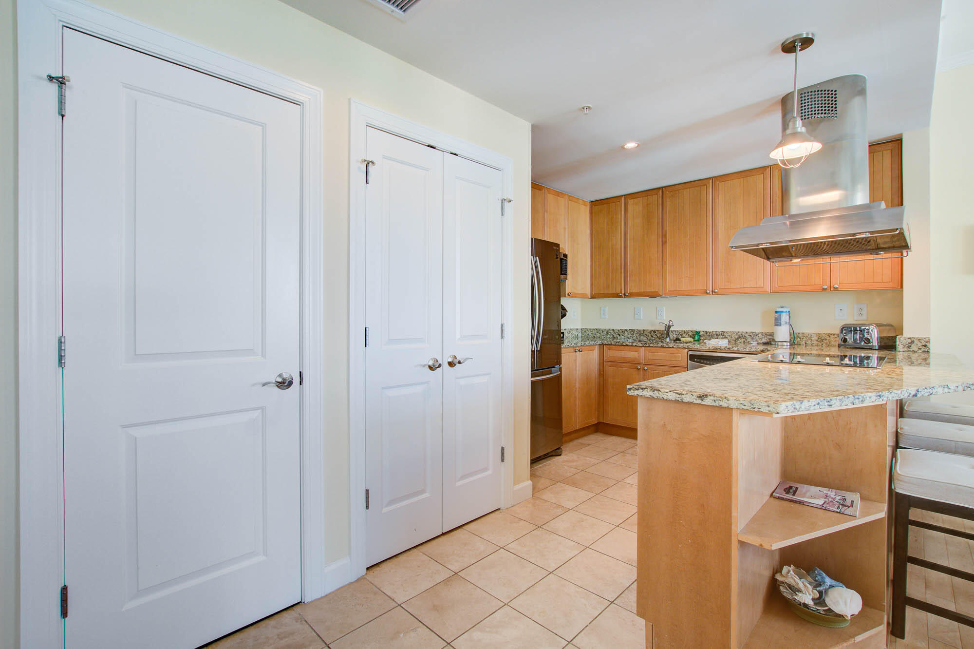 5802 Palmetto Drive Unit: B-502