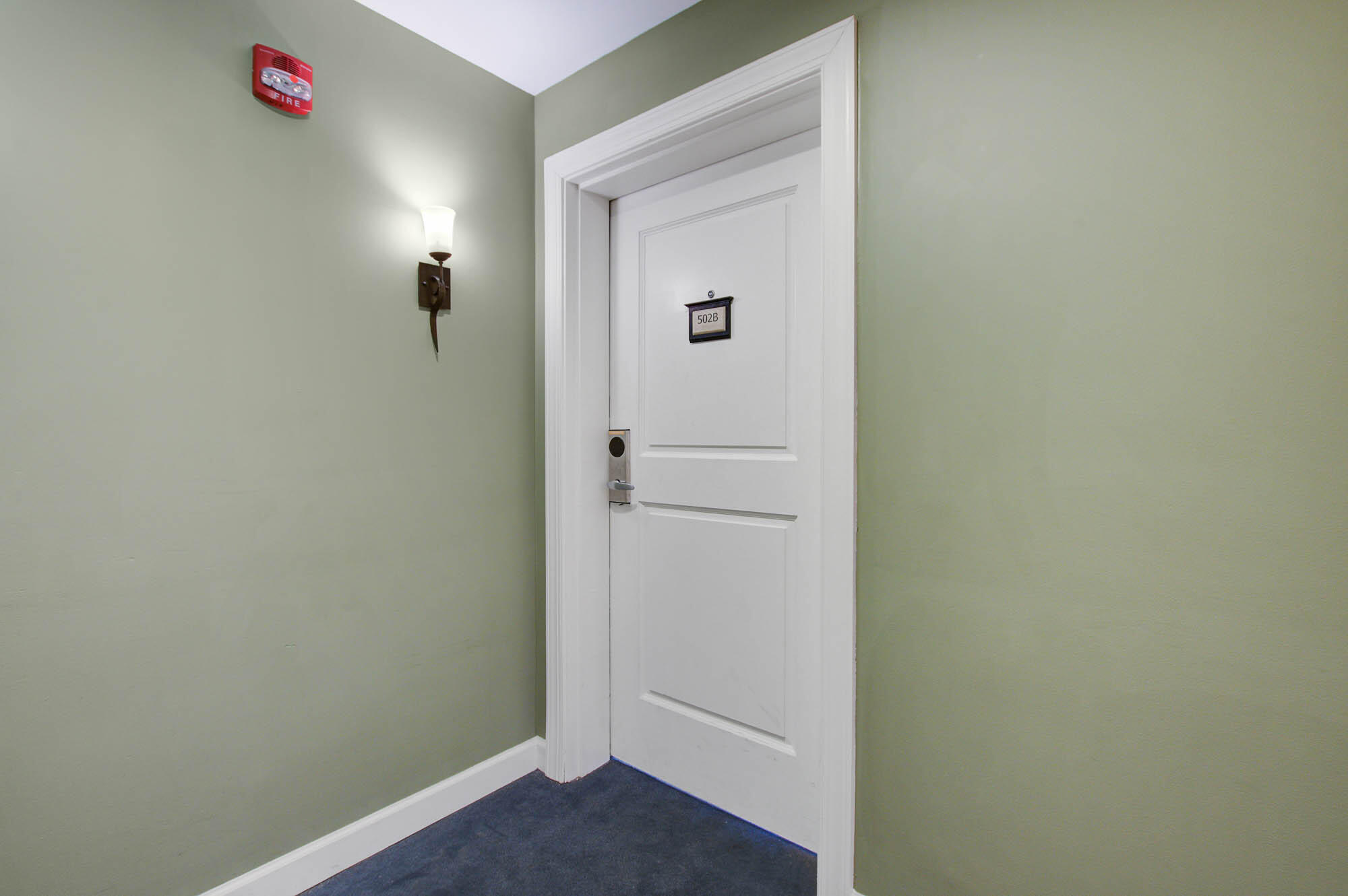 5802 Palmetto Drive Unit: B-502