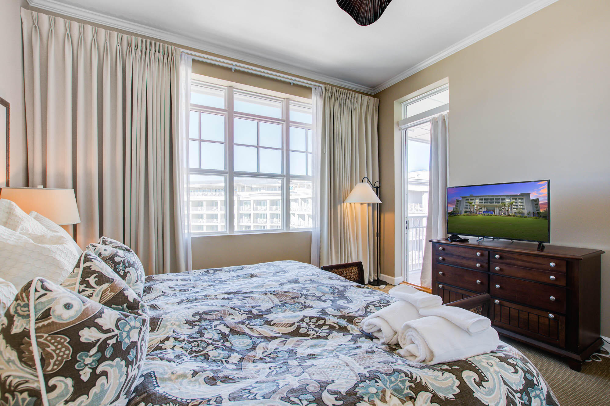 5802 Palmetto Drive Unit: B-502