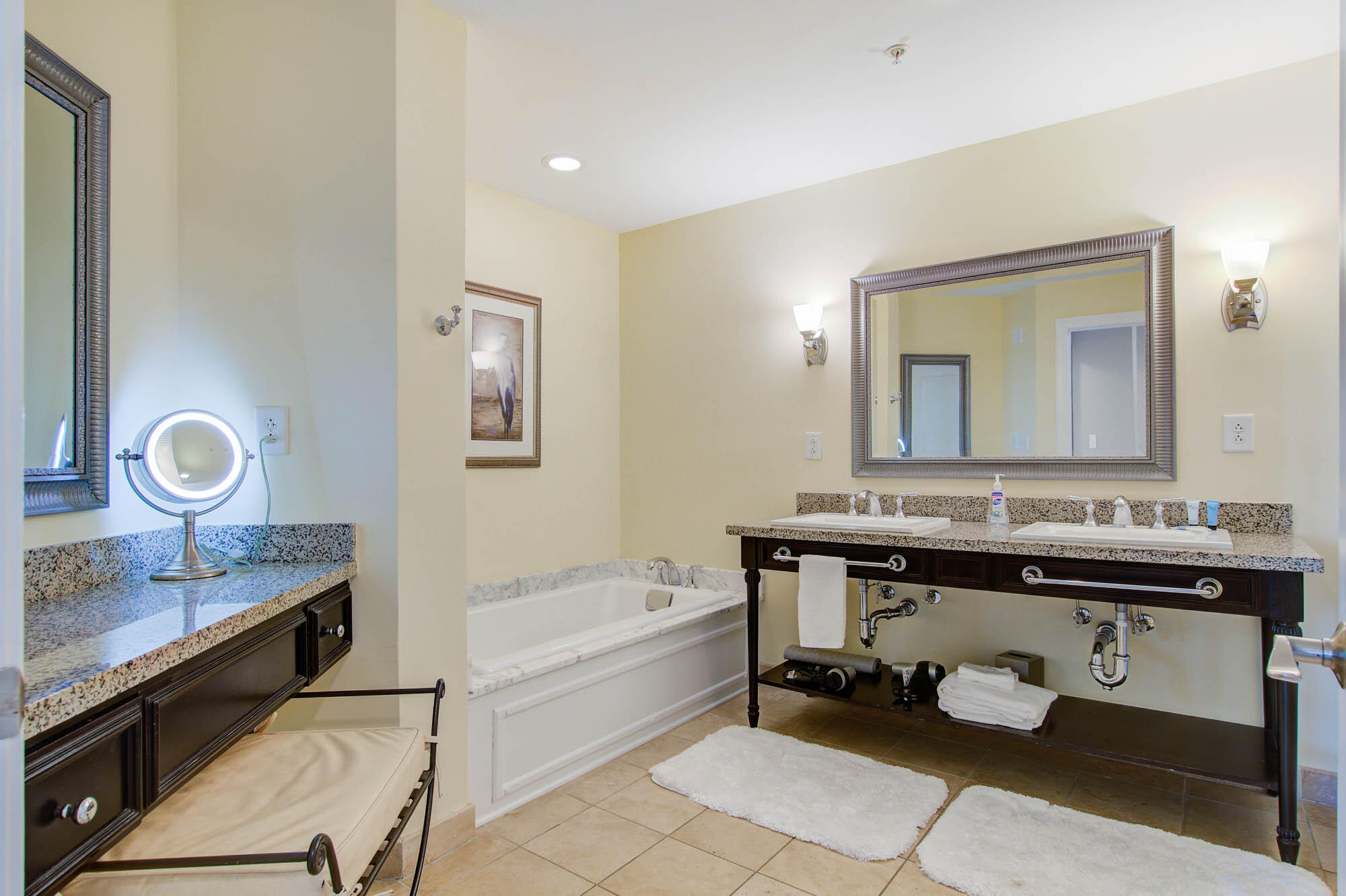 5802 Palmetto Drive Unit: B-502