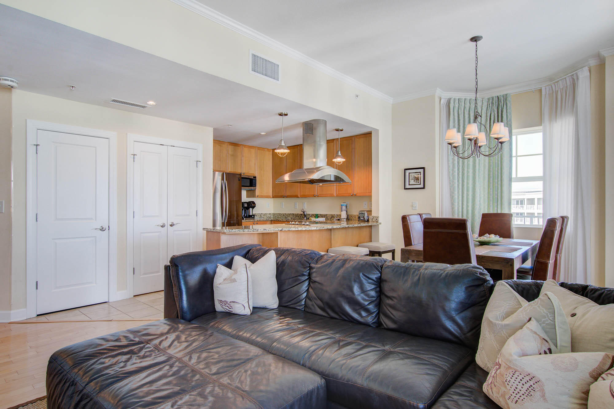 5802 Palmetto Drive Unit: B-502