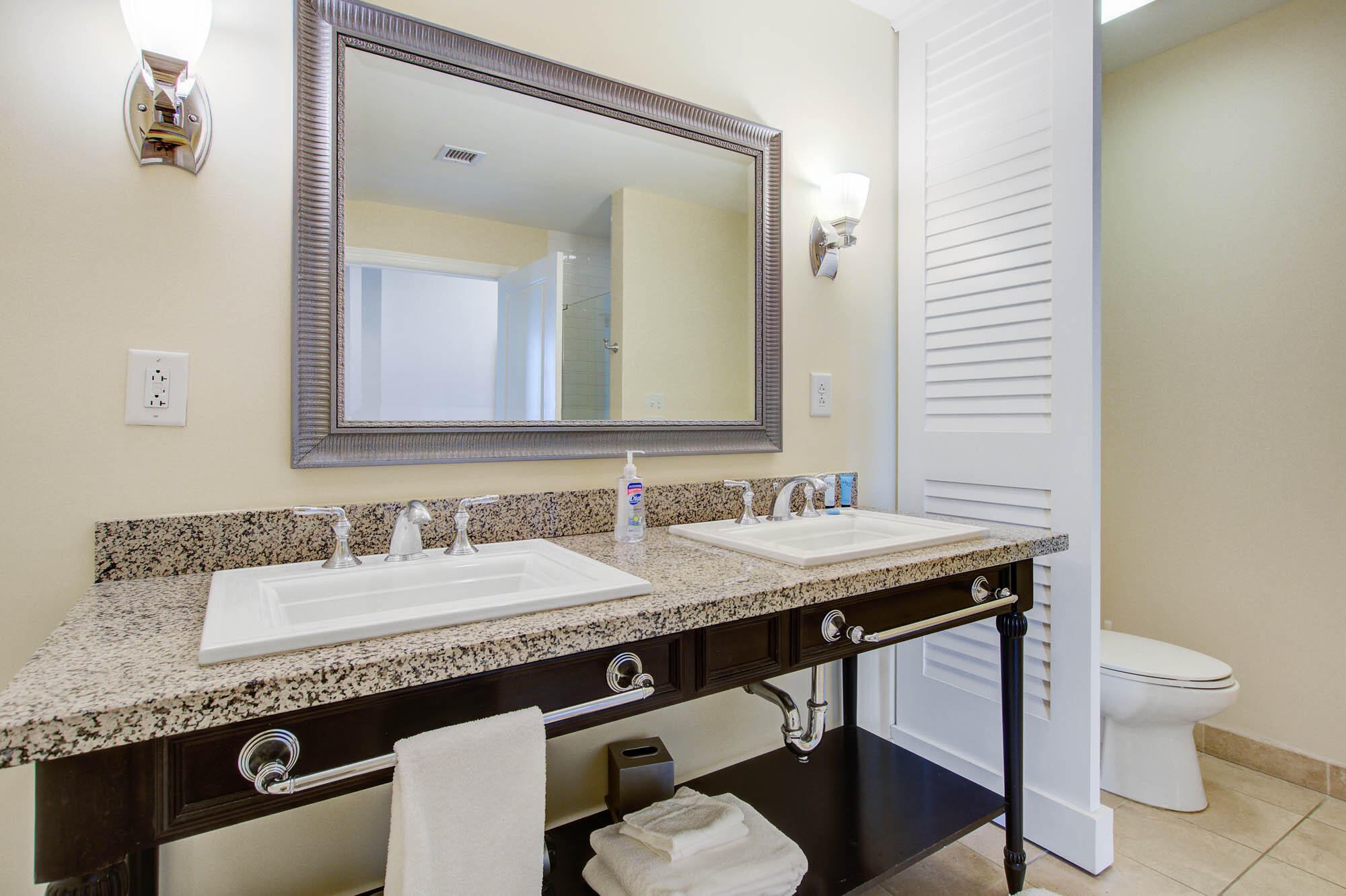 5802 Palmetto Drive Unit: B-502