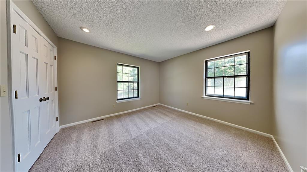 9817 Betsy Ross Lane