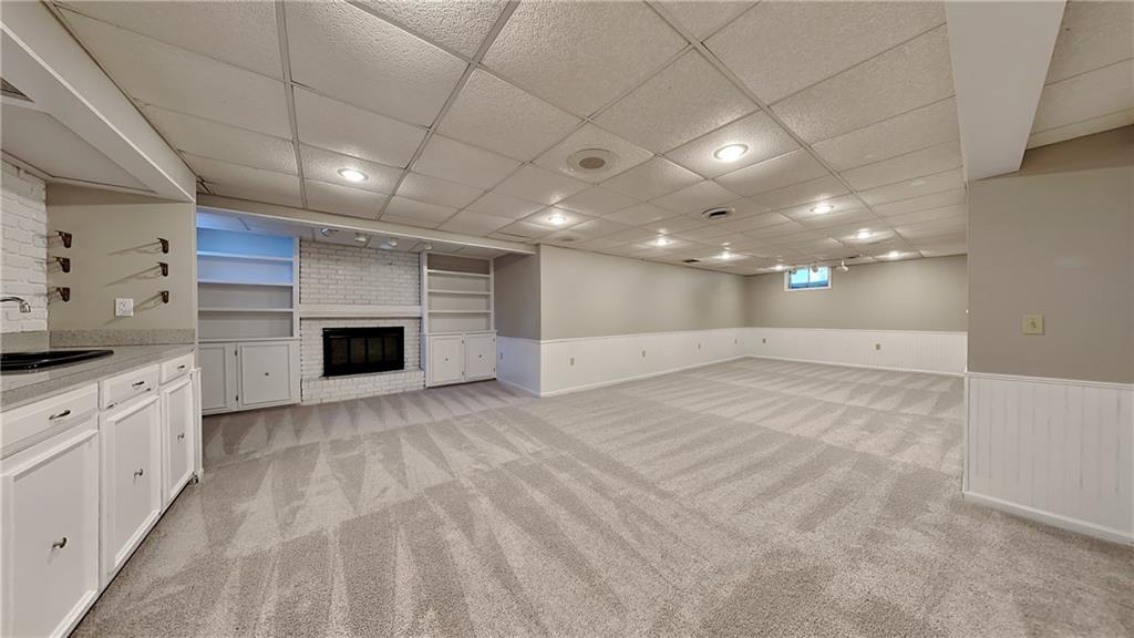 9817 Betsy Ross Lane