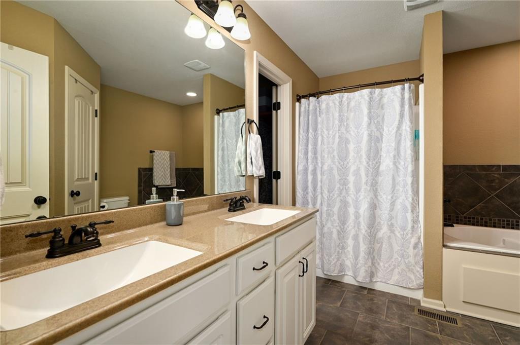 13025 NW Oakview Drive