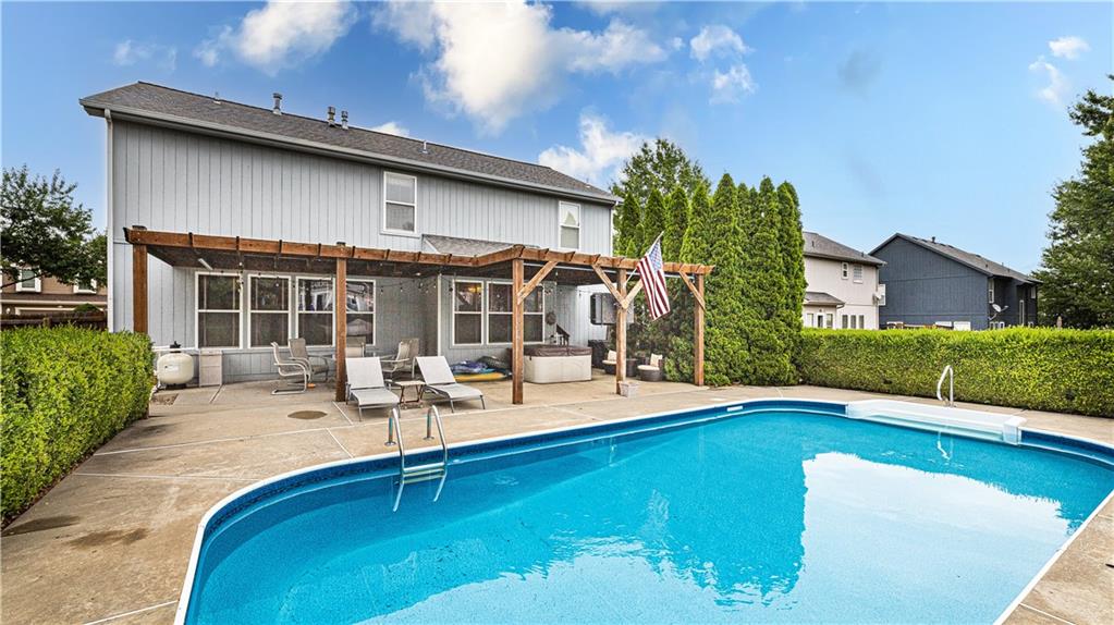 110 Lamplighter Lane