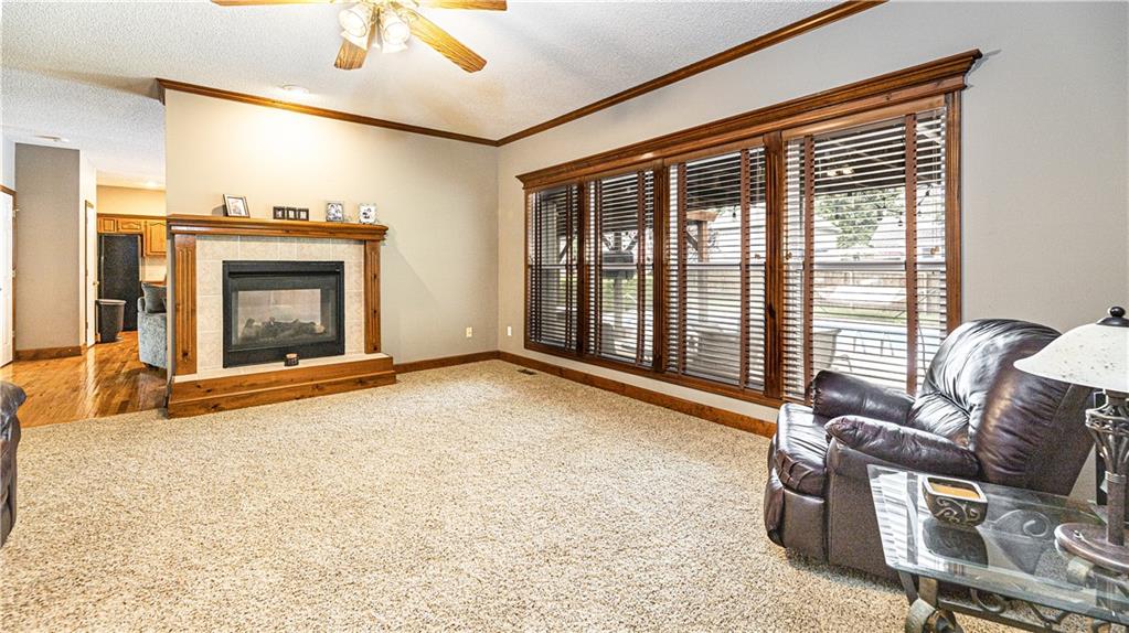 110 Lamplighter Lane