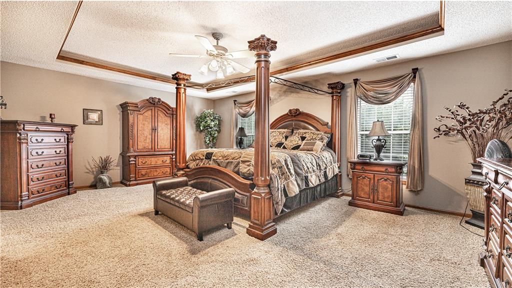 110 Lamplighter Lane