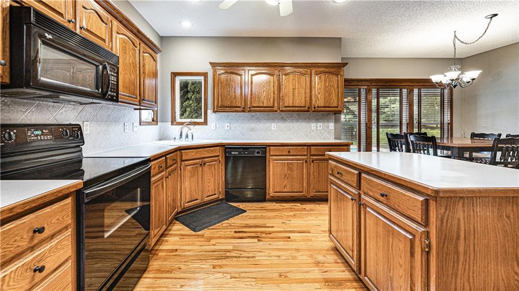 110 Lamplighter Lane