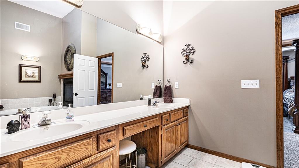 110 Lamplighter Lane