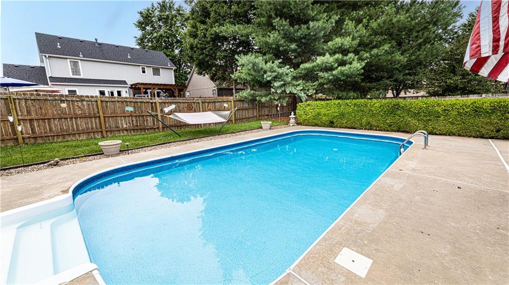 110 Lamplighter Lane