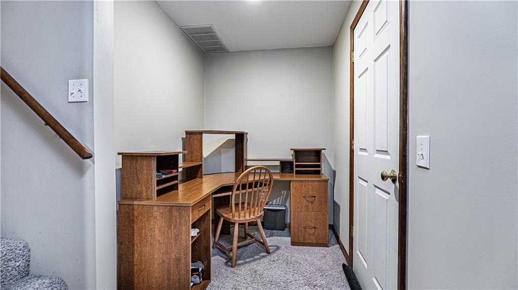 110 Lamplighter Lane