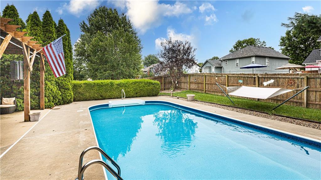 110 Lamplighter Lane