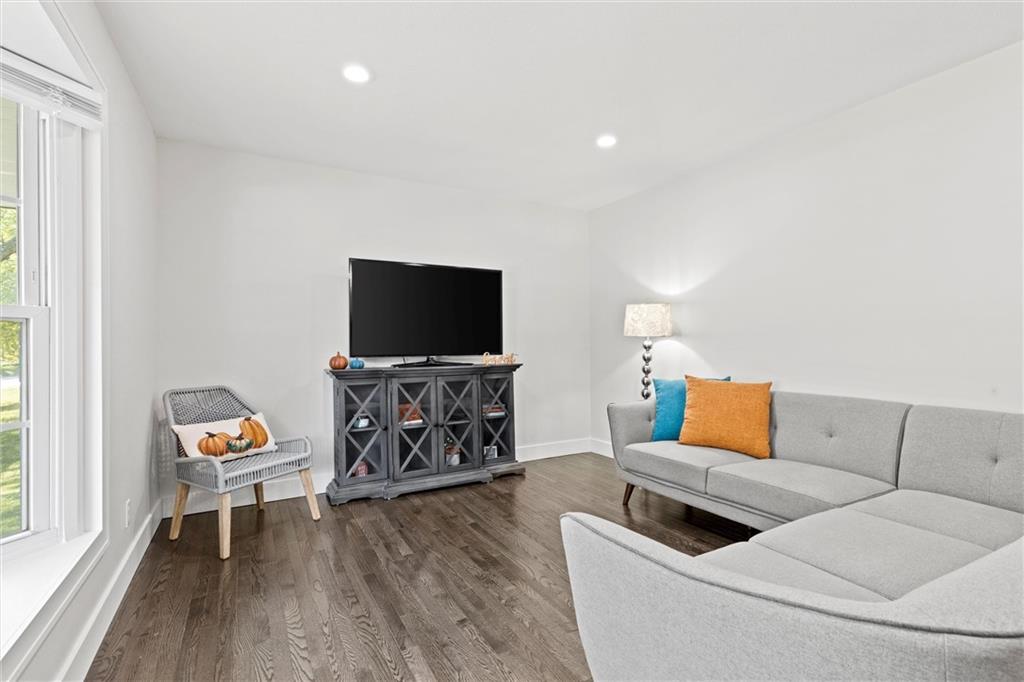 11504 N Cherry Street