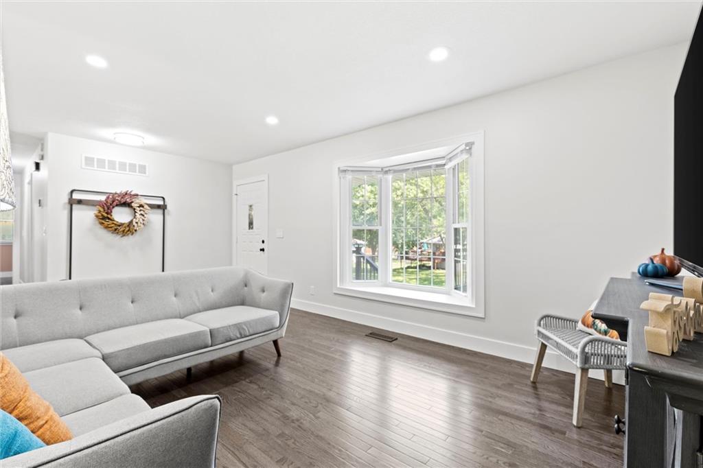 11504 N Cherry Street