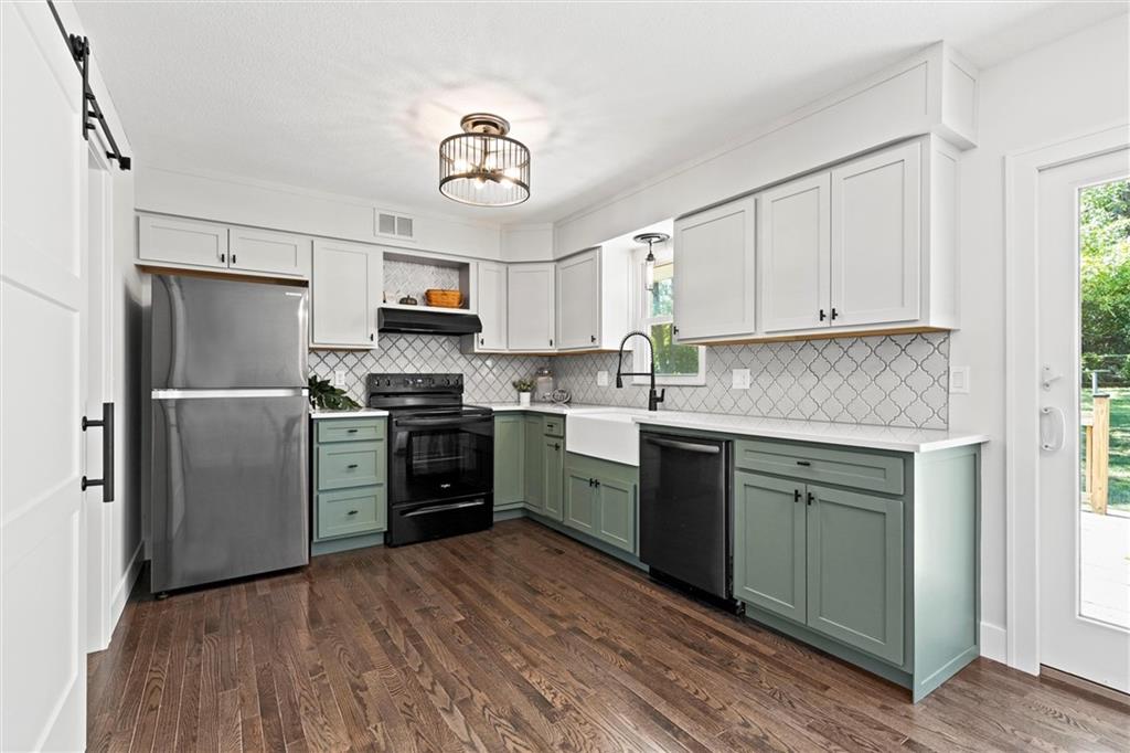 11504 N Cherry Street