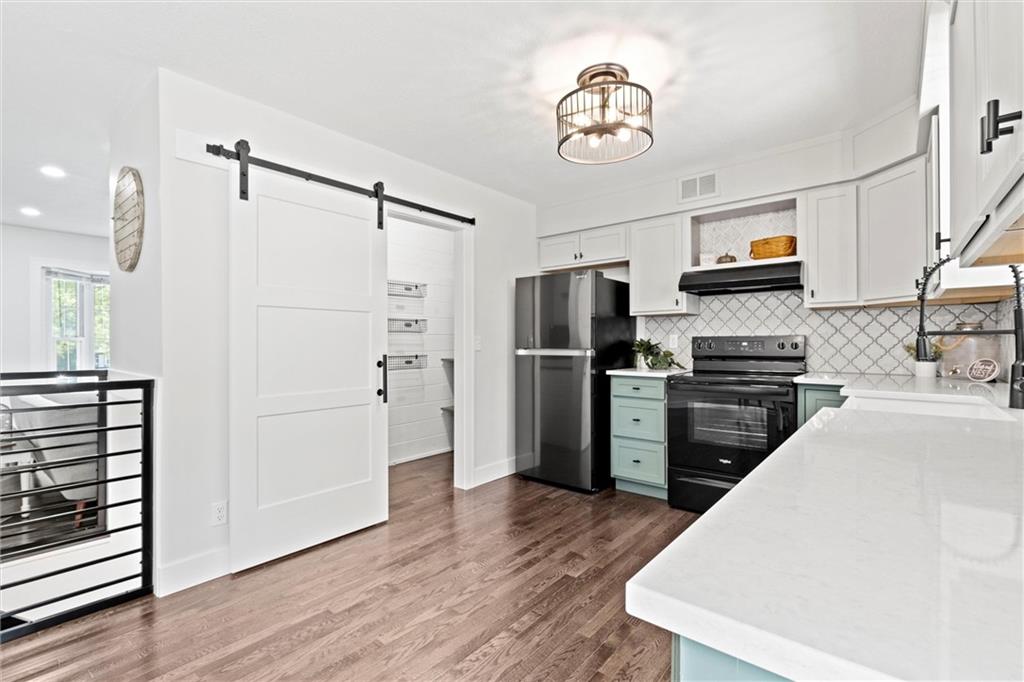 11504 N Cherry Street