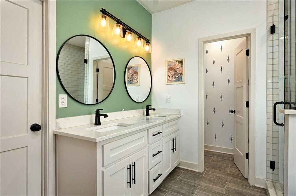 11241 N Bristol Avenue