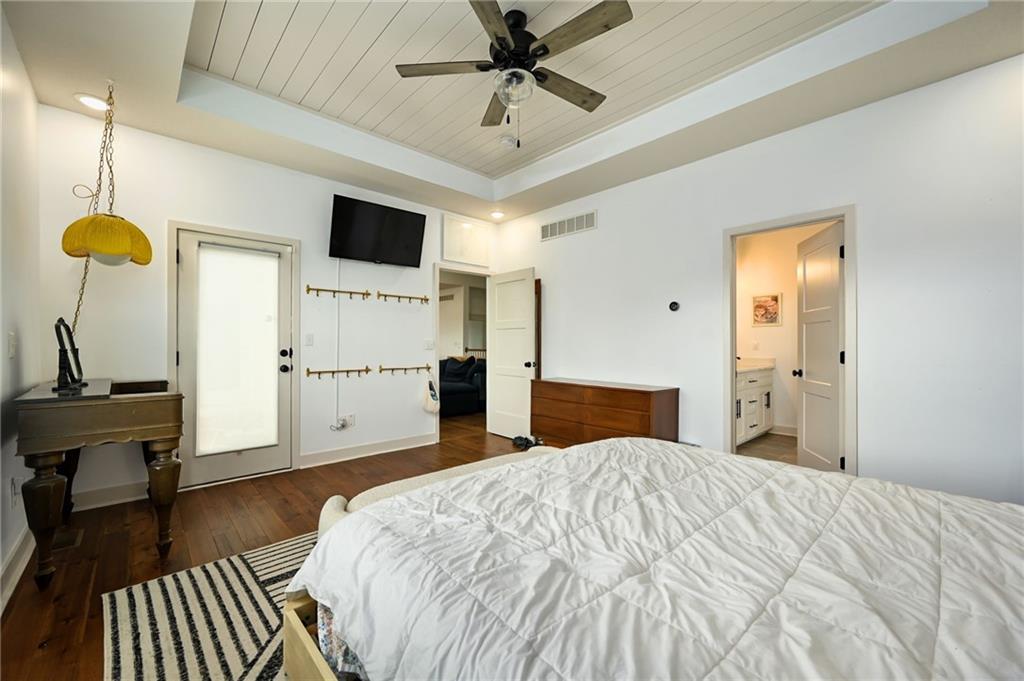 11241 N Bristol Avenue