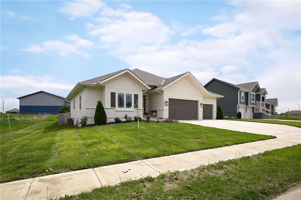 11241 N Bristol Avenue