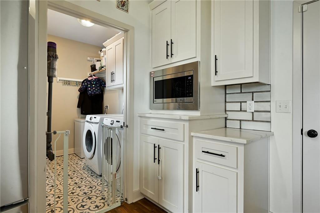 11241 N Bristol Avenue