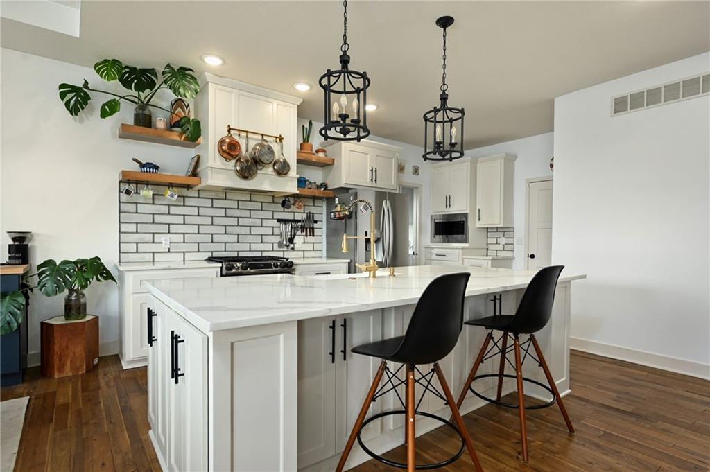 11241 N Bristol Avenue