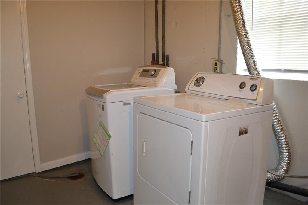 2716 N Walrond Avenue