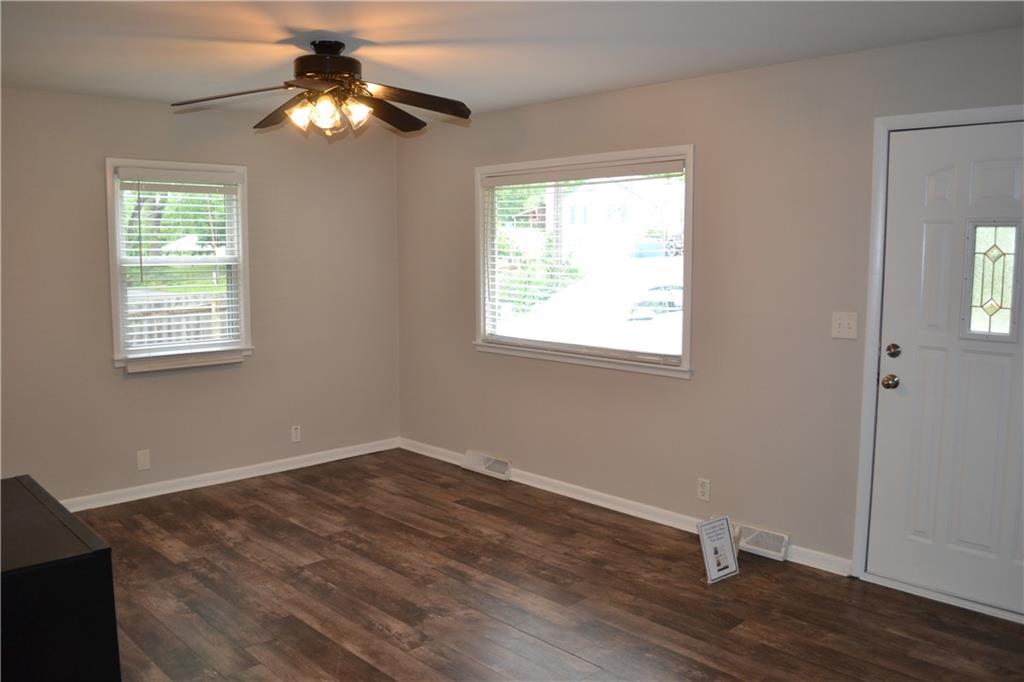 2716 N Walrond Avenue