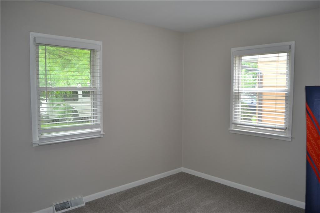 2716 N Walrond Avenue