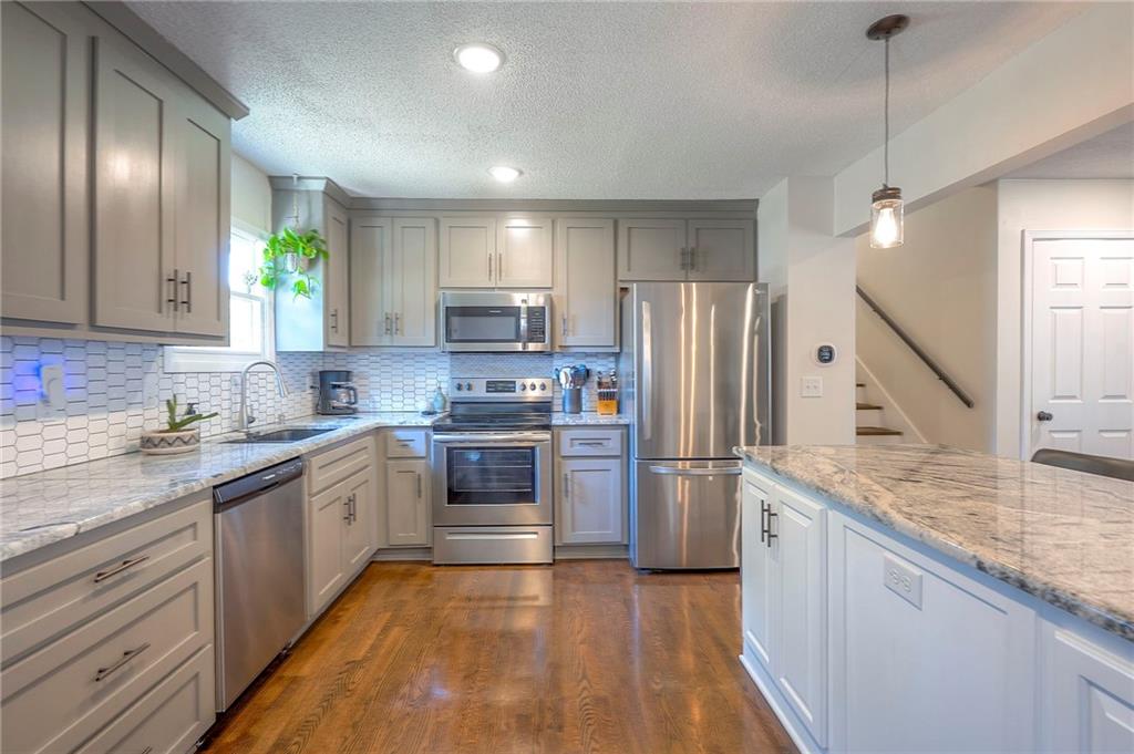 1605 NE Northaven Drive